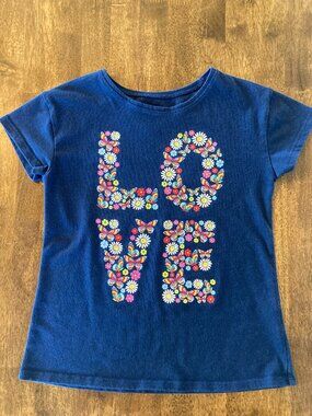 365 Kids from Garanimals Girls Graphic T-shirt Dark Blue Love Size 7 Like New!